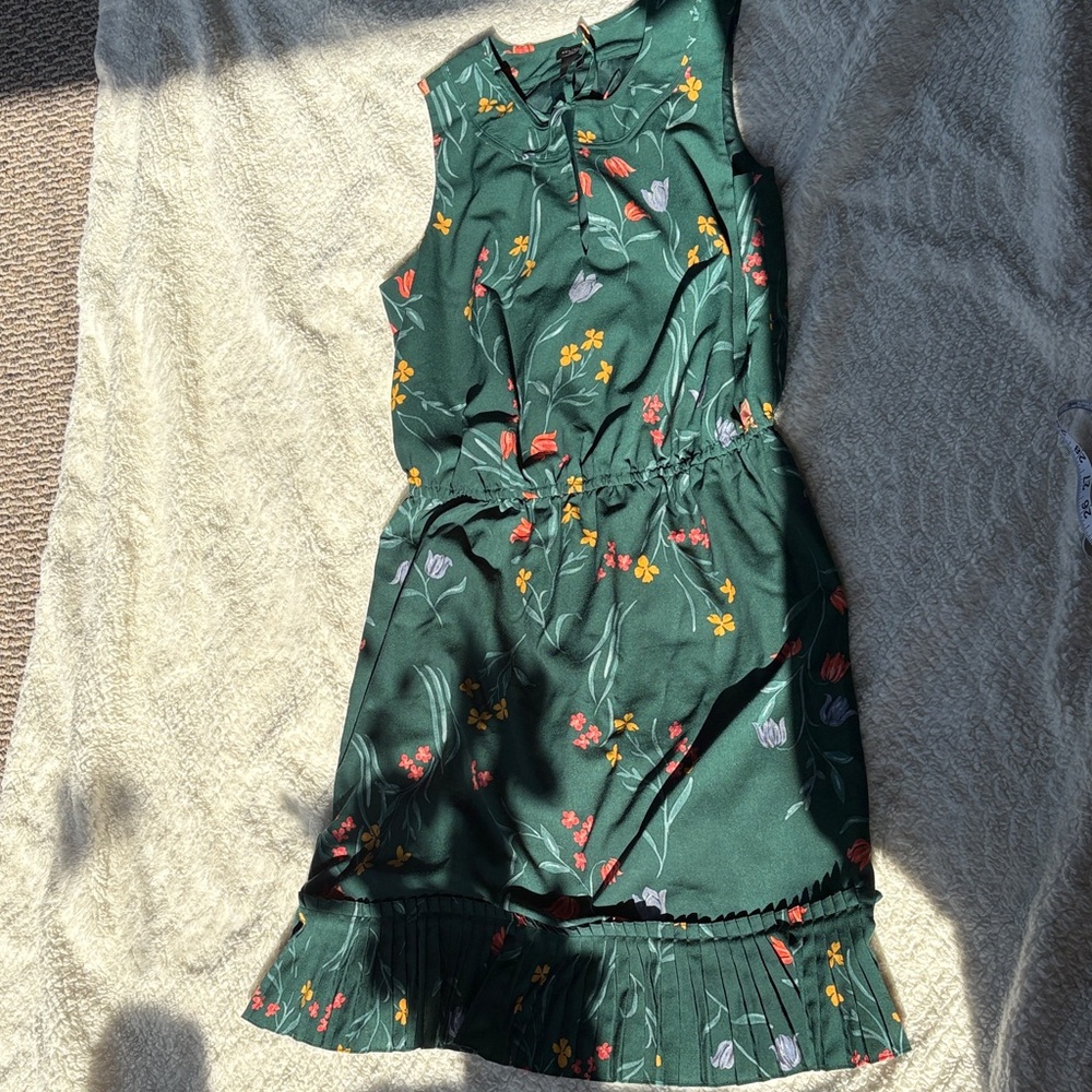 Ann Taylor Green Dress